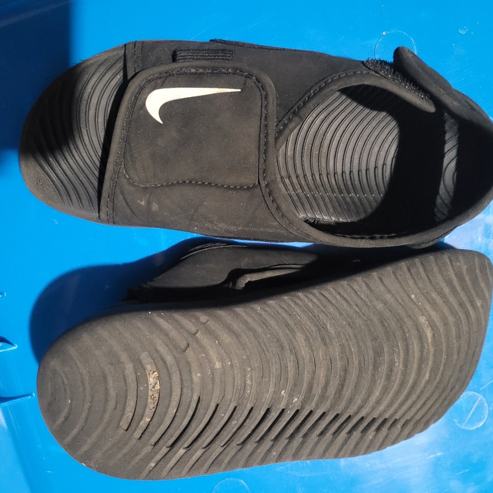 Nike sandals